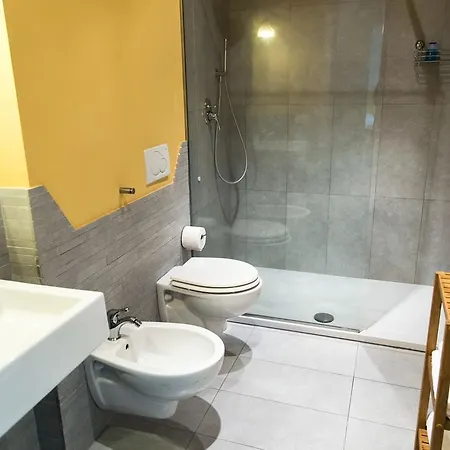 Bed & Breakfast La Corte Di Faloppa